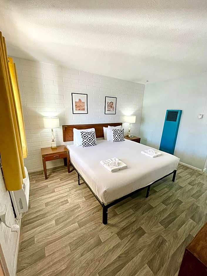 The Postcard Motel