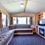 Riverside Caravan Park