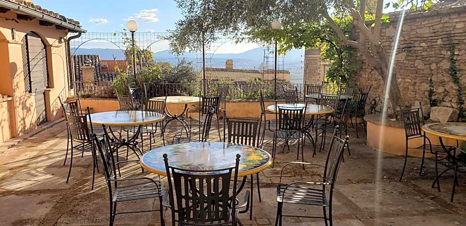 HOTEL TREVI Palazzo Natalini