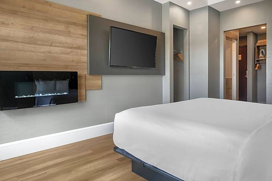 Quality Hotel & Conference Centre