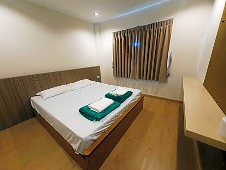 Double Room with Small Double Bed - Non-Smoking
