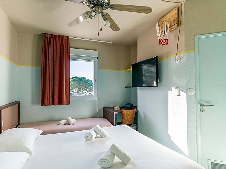 ibis Styles Pont du Gard Route d'Avignon