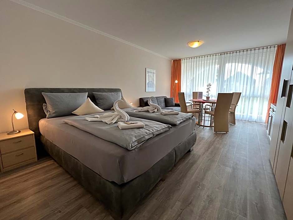 Schloss Kirchham Appartement - & Wellnessanlage
