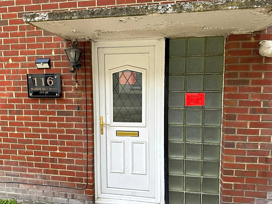 116 maison dieu Road room B in Dover