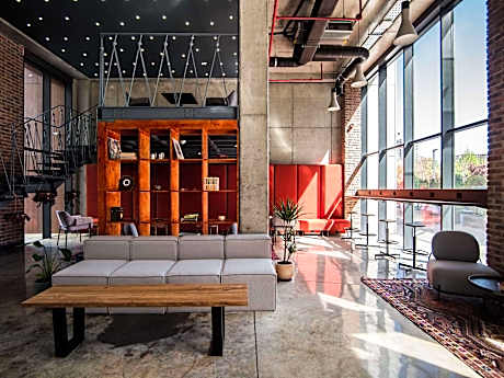 greet Tbilisi Center