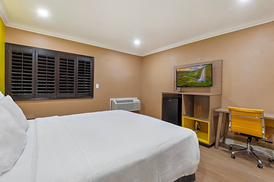 Hotel H-Wood