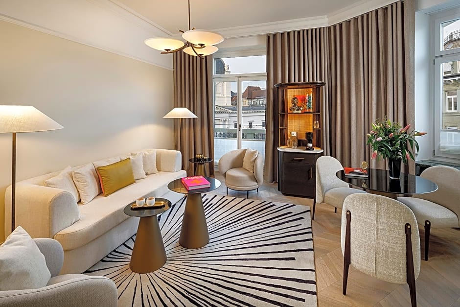Small Luxury Hotel Ambassador a l'Opera