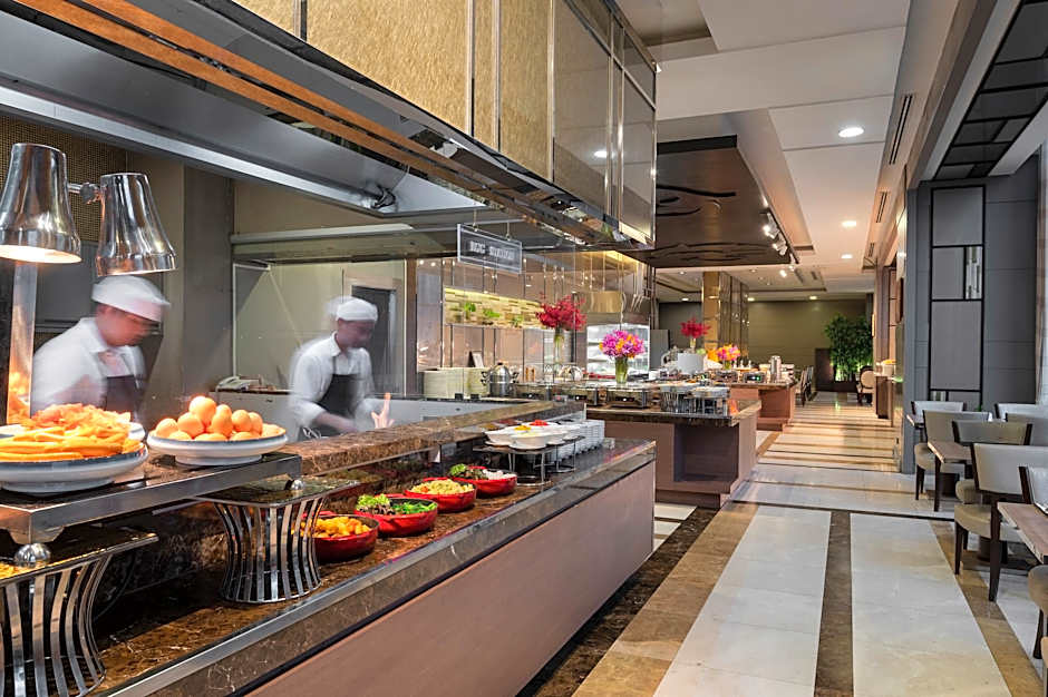 The Berkeley Hotel Pratunam (SHA Plus)