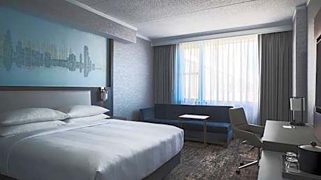 King Room - Mobility Accessible with Roll-in Shower