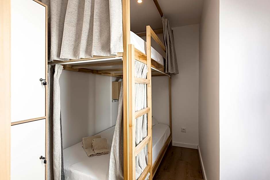 Madalena Hostel e Suites