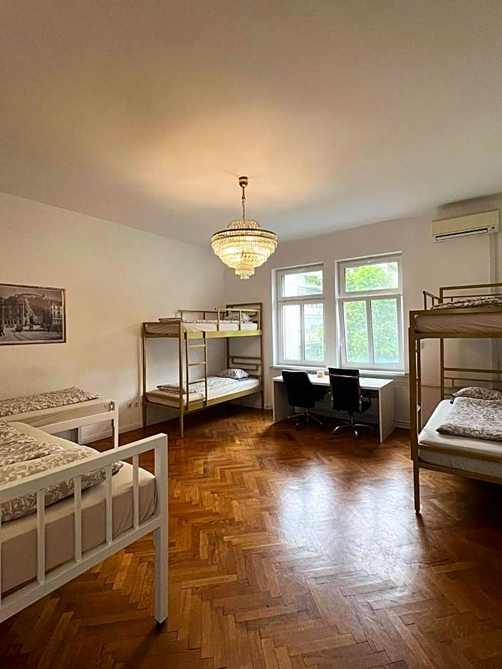 Rooms Miklošičeva