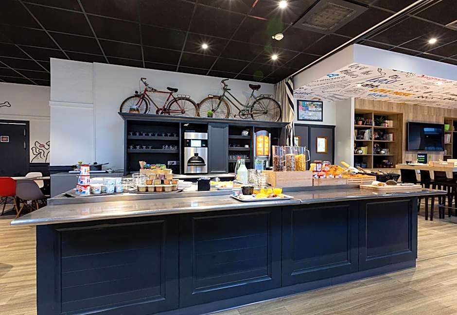 B&B HOTEL Orléans Centre Foch