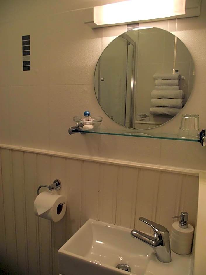 Broomfield House Bed and Breakfast