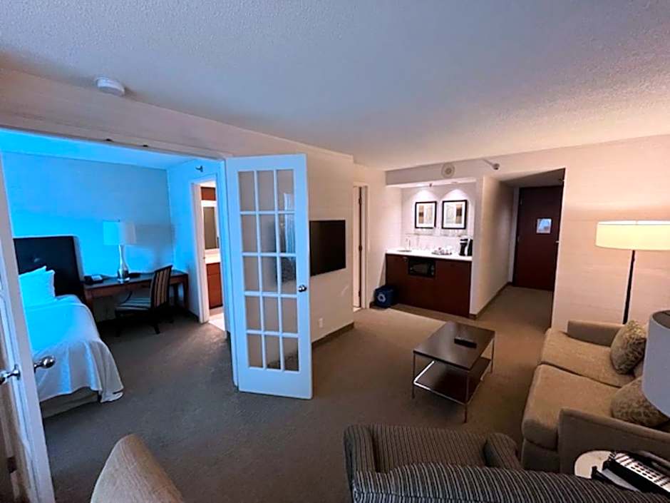 Cambridge Suites Toronto