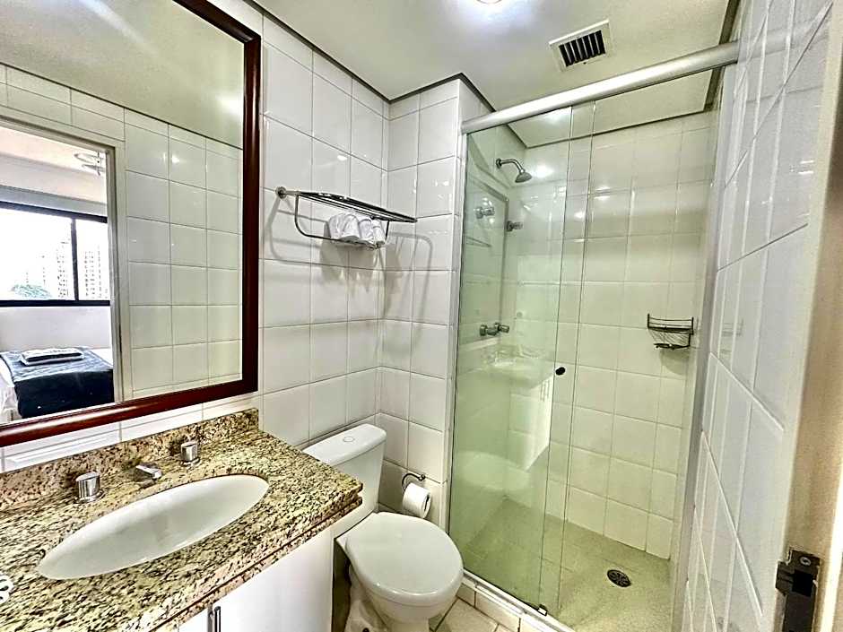 Apart-Hotel Próximo Metrô c/ garagem UH 1011