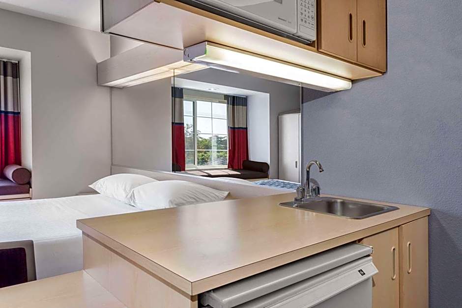 Microtel Inn & Suites By Wyndham Modesto Ceres