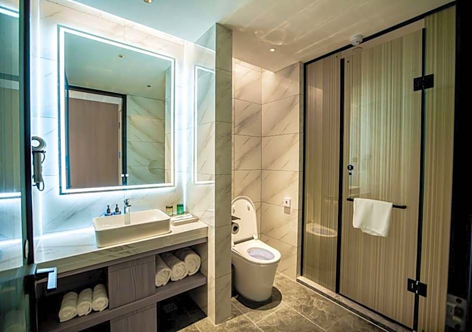 Microtel by Wyndham Qingdao Huangdao