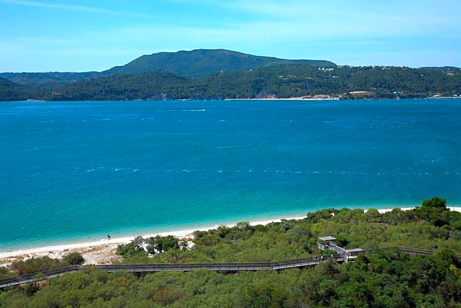 Aqualuz Troia Rio by The Editory