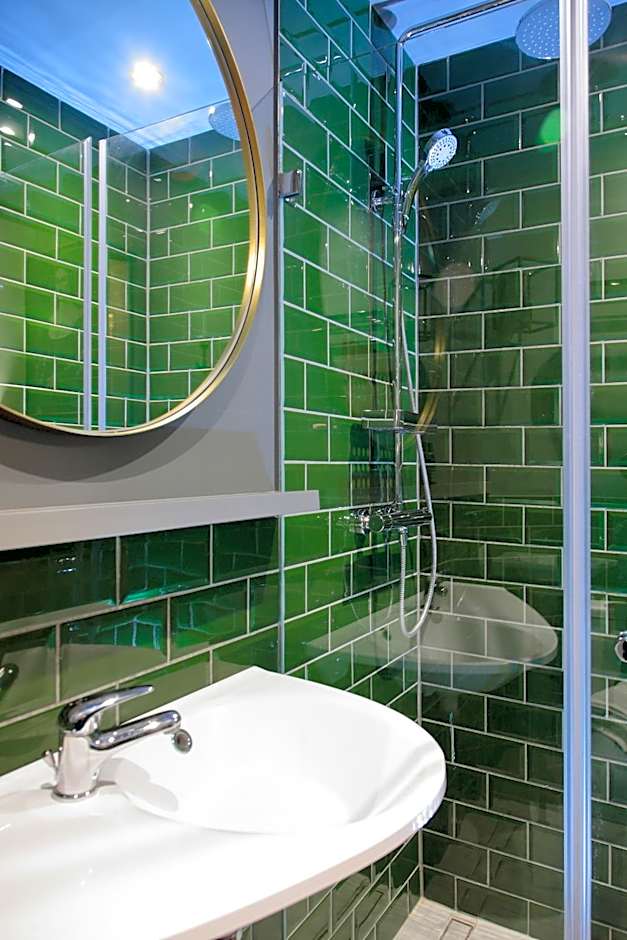 Leo Boutique Rooms - Adults Only