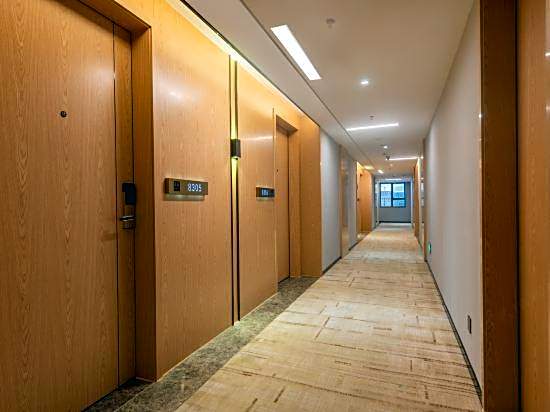 Liangyou Qicheng Hotel (Guangzhou Sanyuanli Branch)