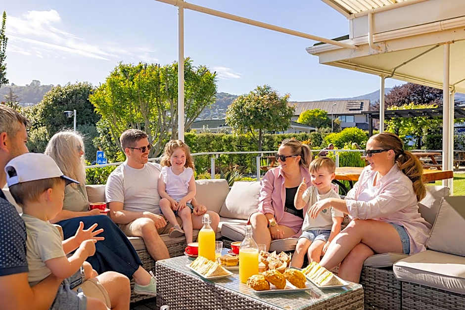 Tāhuna Beach Holiday Park