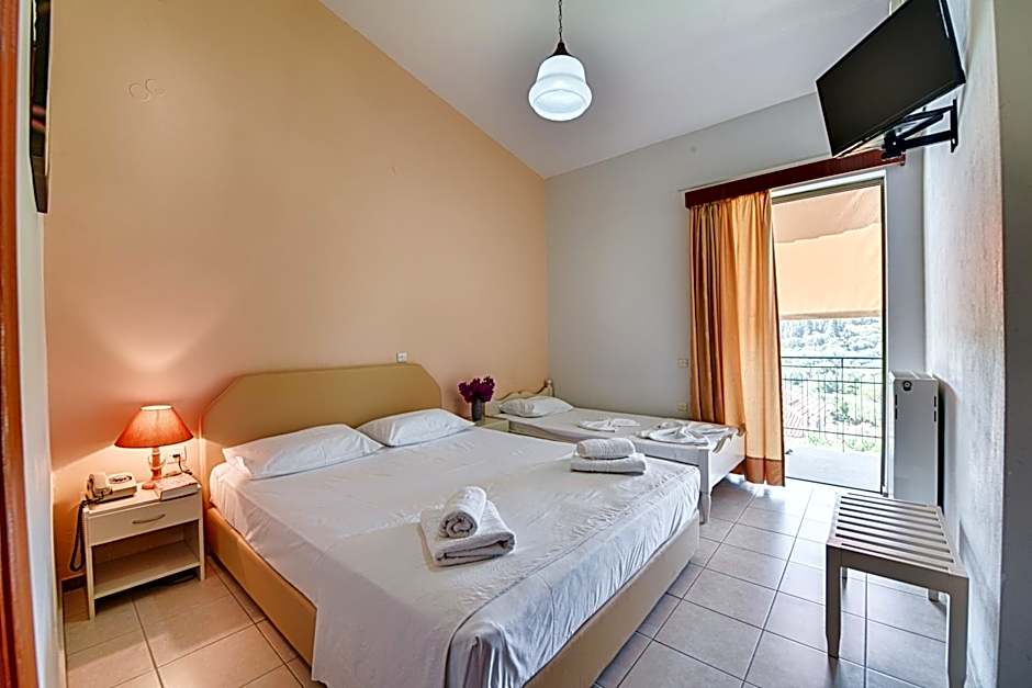 Ionis Hotel