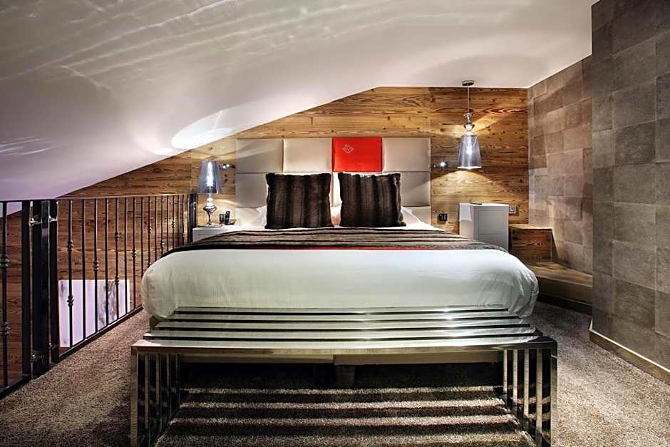 Photo 1 of 8 of Junior Suite