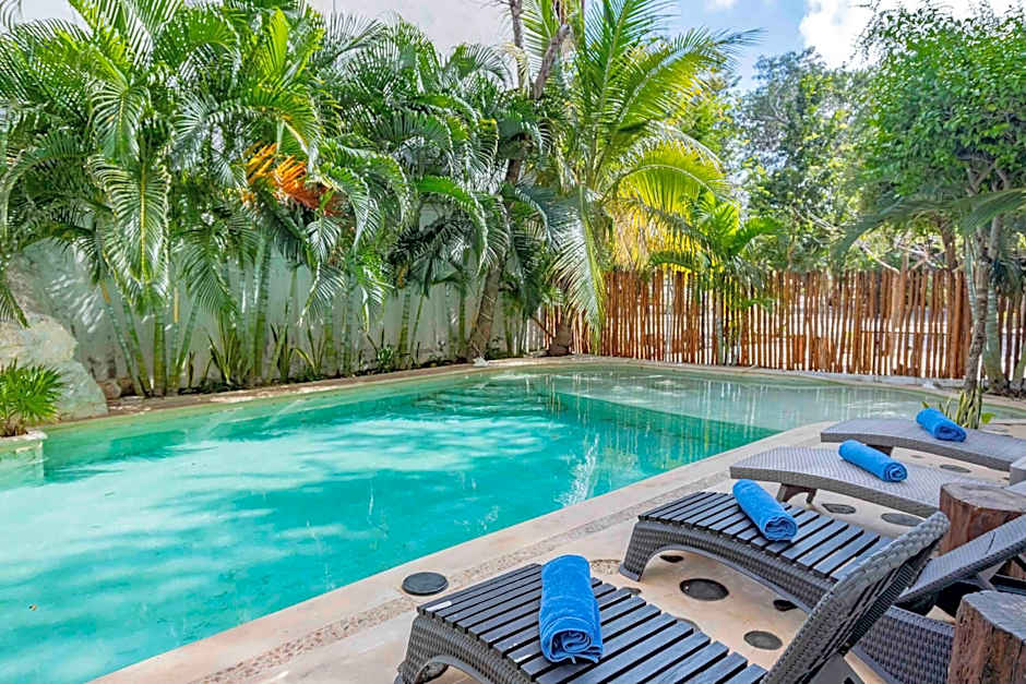 Niik Tulum