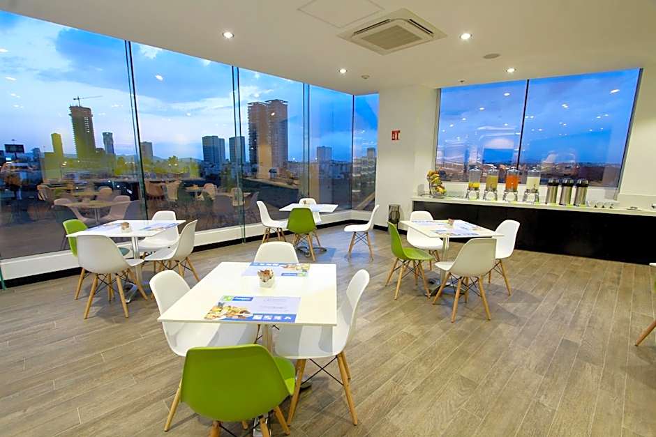 Holiday Inn Express & Suites Puebla Angelopolis By IHG