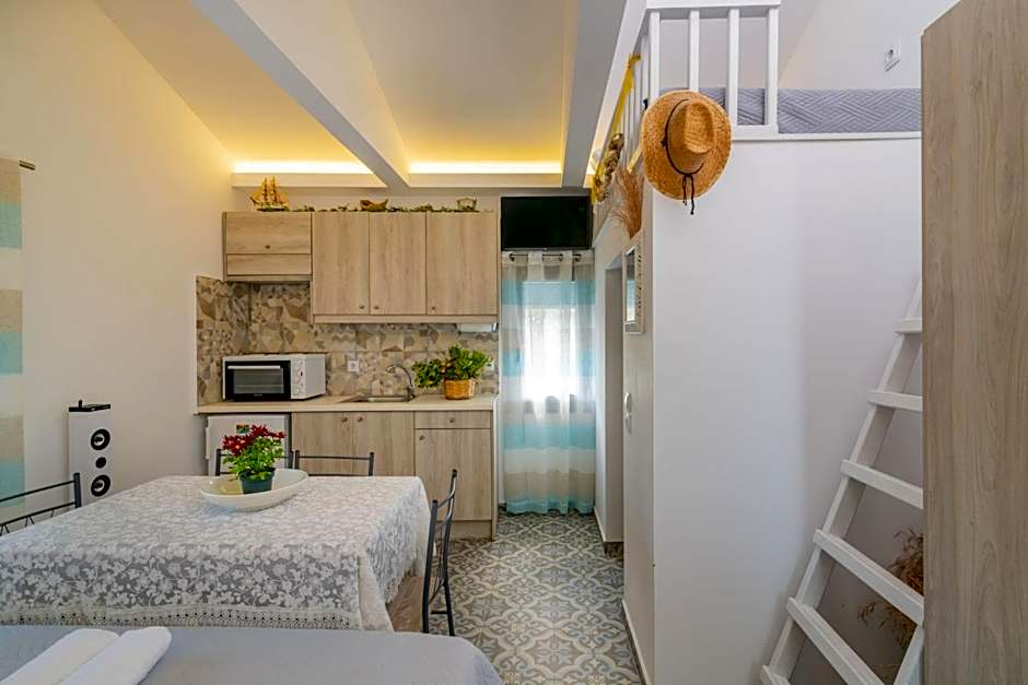 Kokkinos Studios With Pool & Sea View, by ZanteWize