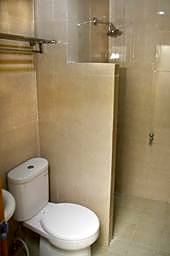 Hersya Front One Inn Surabaya