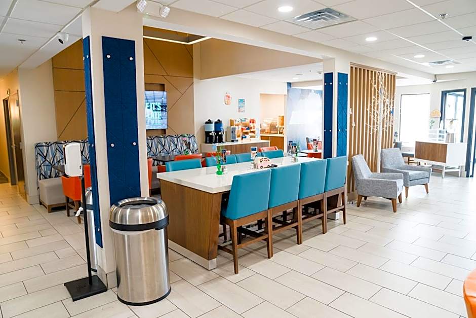 Holiday Inn Express Hotel & Suites Knoxville-North-I-75 Exit 112 By IHG