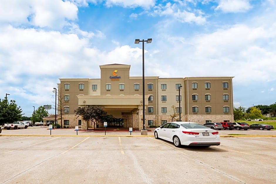 Comfort Suites Lawton Near Fort Sill