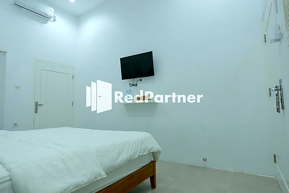 Pringgading Surf Camp Bengkulu Mitra RedDoorz