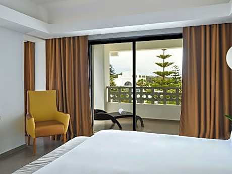 Junior King Suite