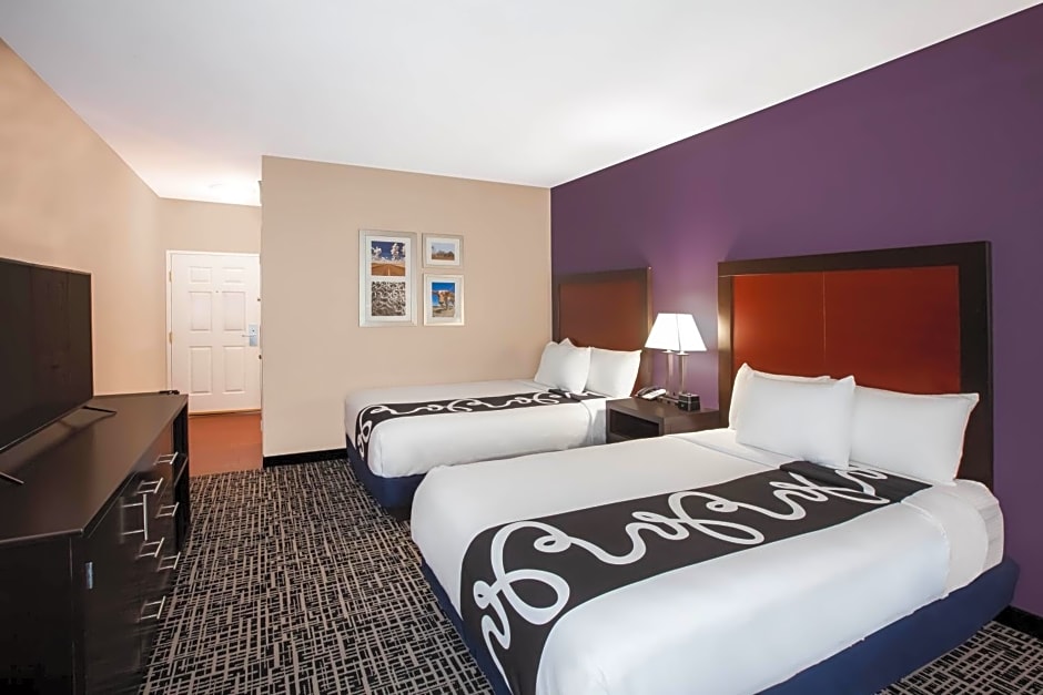 La Quinta Inn & Suites by Wyndham Lubbock North