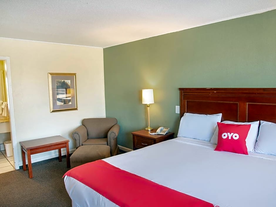 Rest Inn - Extended Stay, I-40 Airport, Wedding & Event Center