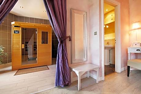 Double Room with Sauna only accessible by stairs
