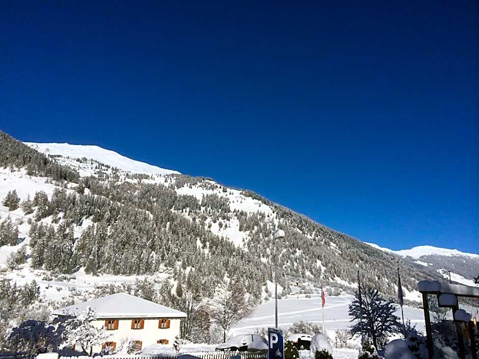 Hotel Schweizerhof Sta Maria