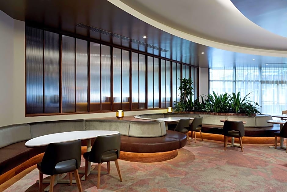 DoubleTree by Hilton Montreal