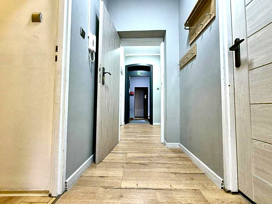 PINI HOSTEL - Przytulne pokoje w centrum Krakowa