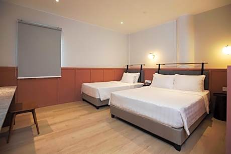 Deluxe Triple Room