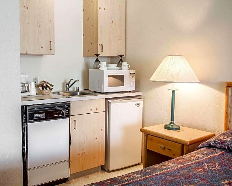 Rodeway Inn & Suites Spokane East