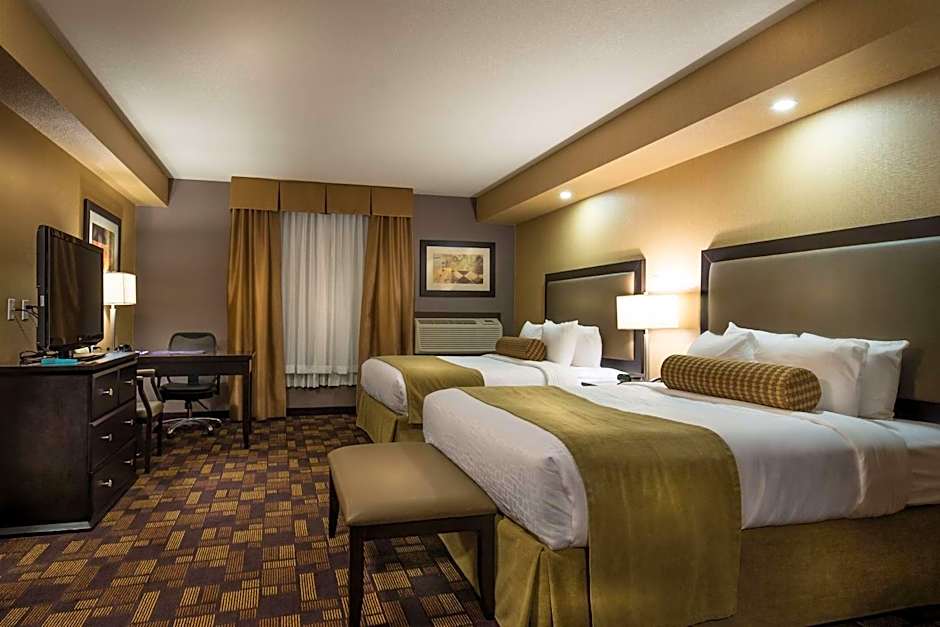 Photo 1 of 7 of Queen Room with Two Queen Beds and Kitchenette