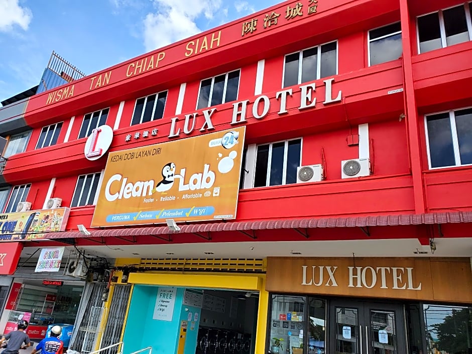 Lux Hotel