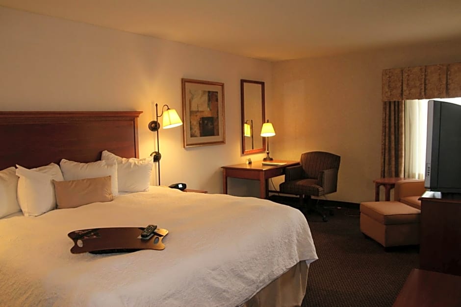 Hampton Inn By Hilton Columbus-Airport