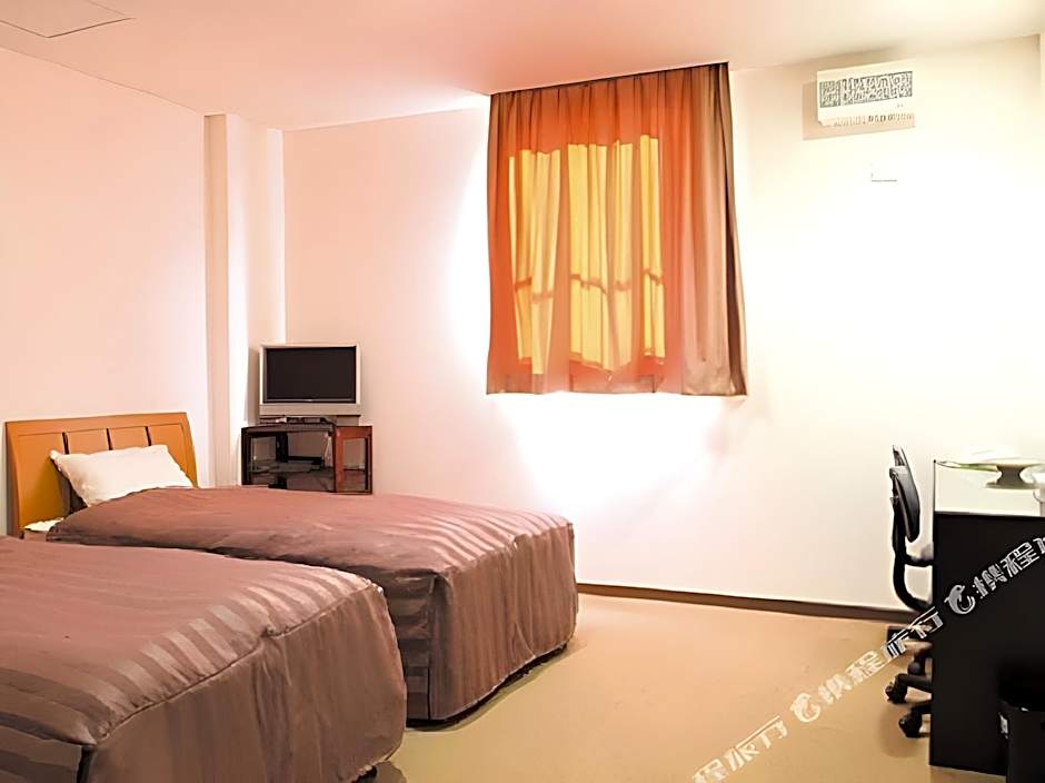 Katsuta Plaza Business Hotel