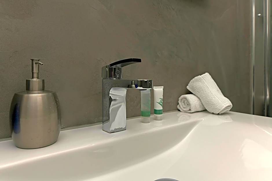 Black Jack Suites Amsterdam – Amsterdam, NY
