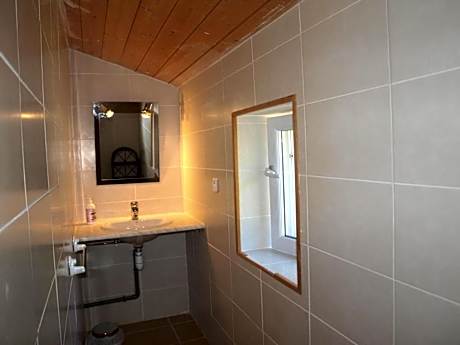 Triple Room with Shower