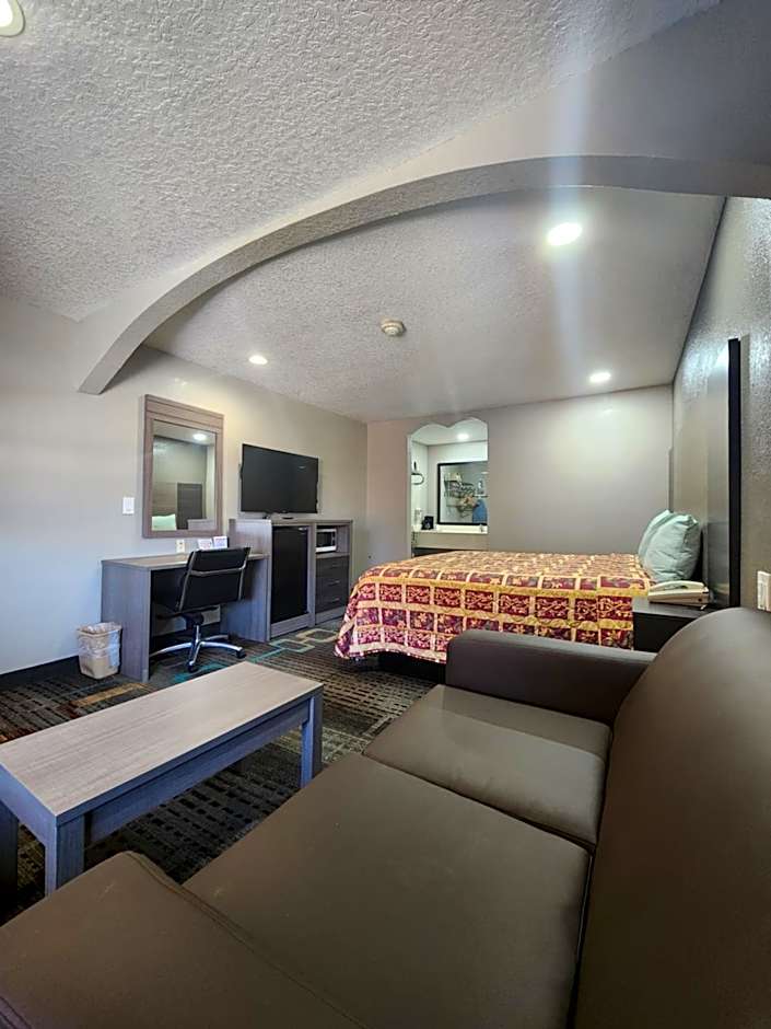 Scottish Inn and Suites Beaumont